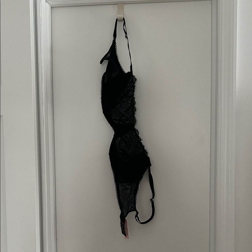 Chic Black Lace Bra